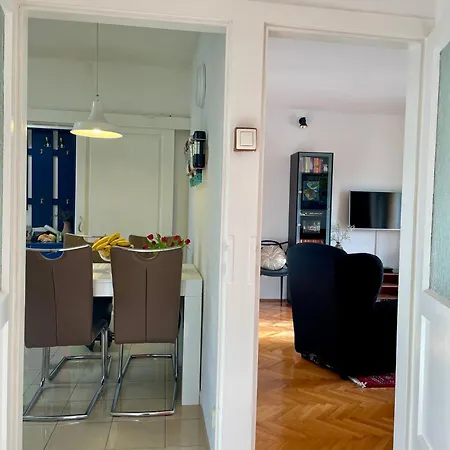 Lägenhet Dinka Old Town With Sea View *