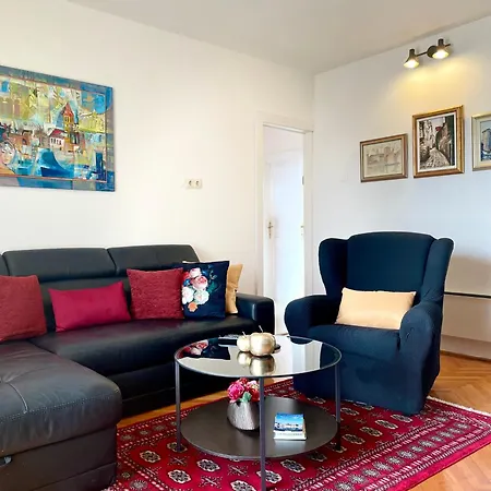 Dinka Old Town With Sea View Traù