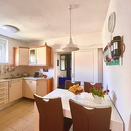 아파트 Dinka Old Town With Sea View 트로기르