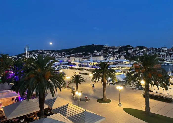 Dinka Old Town With Sea View Апартаменты Трогир