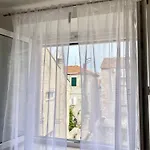 Dinka Old Town With Sea View 特罗吉尔