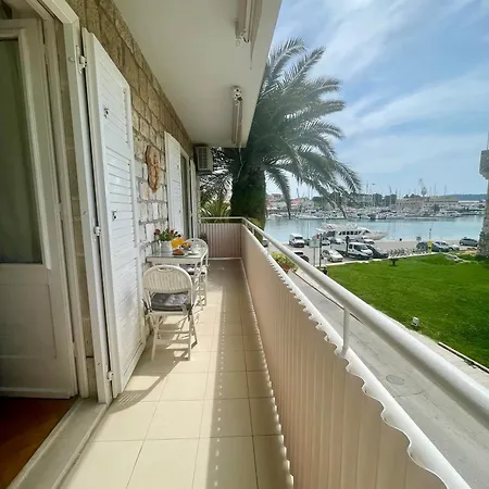 Daire Dinka Old Town With Sea View *