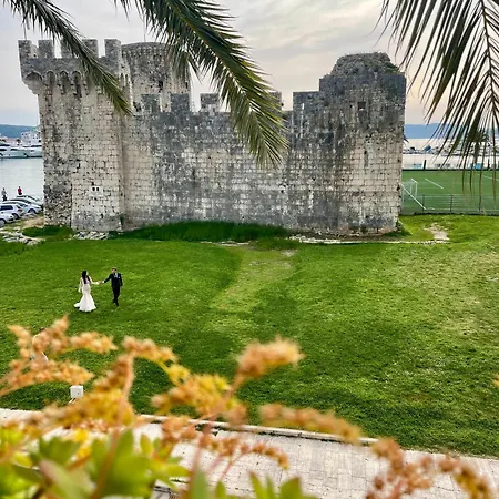 Daire Dinka Old Town With Sea View