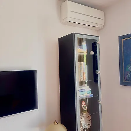 Dinka Old Town With Sea View Apartament *