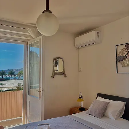 Daire Dinka Old Town With Sea View Trogir